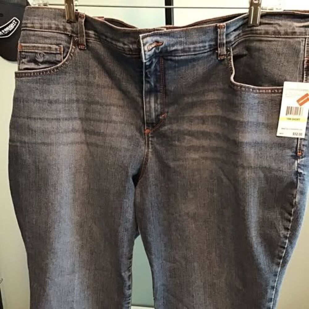 Gloria Vanderbilt Women's Amanda Bootcut Classic Rise Jeans, Size 18W Short